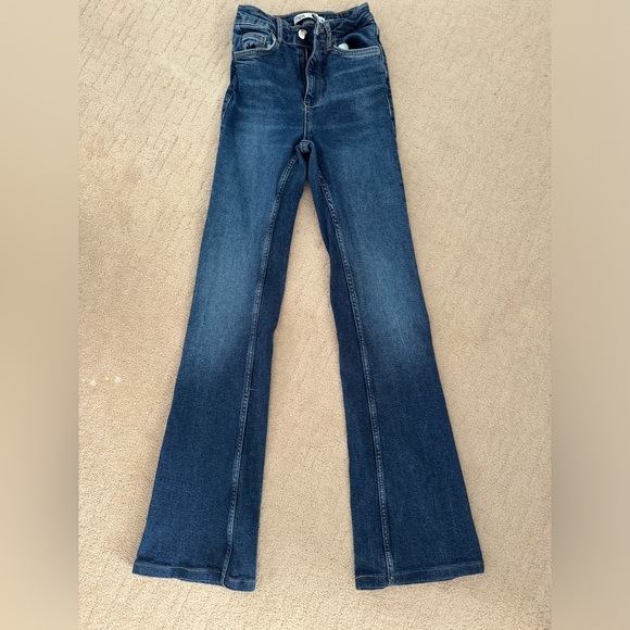 Zara jeans - Picture 2 of 2